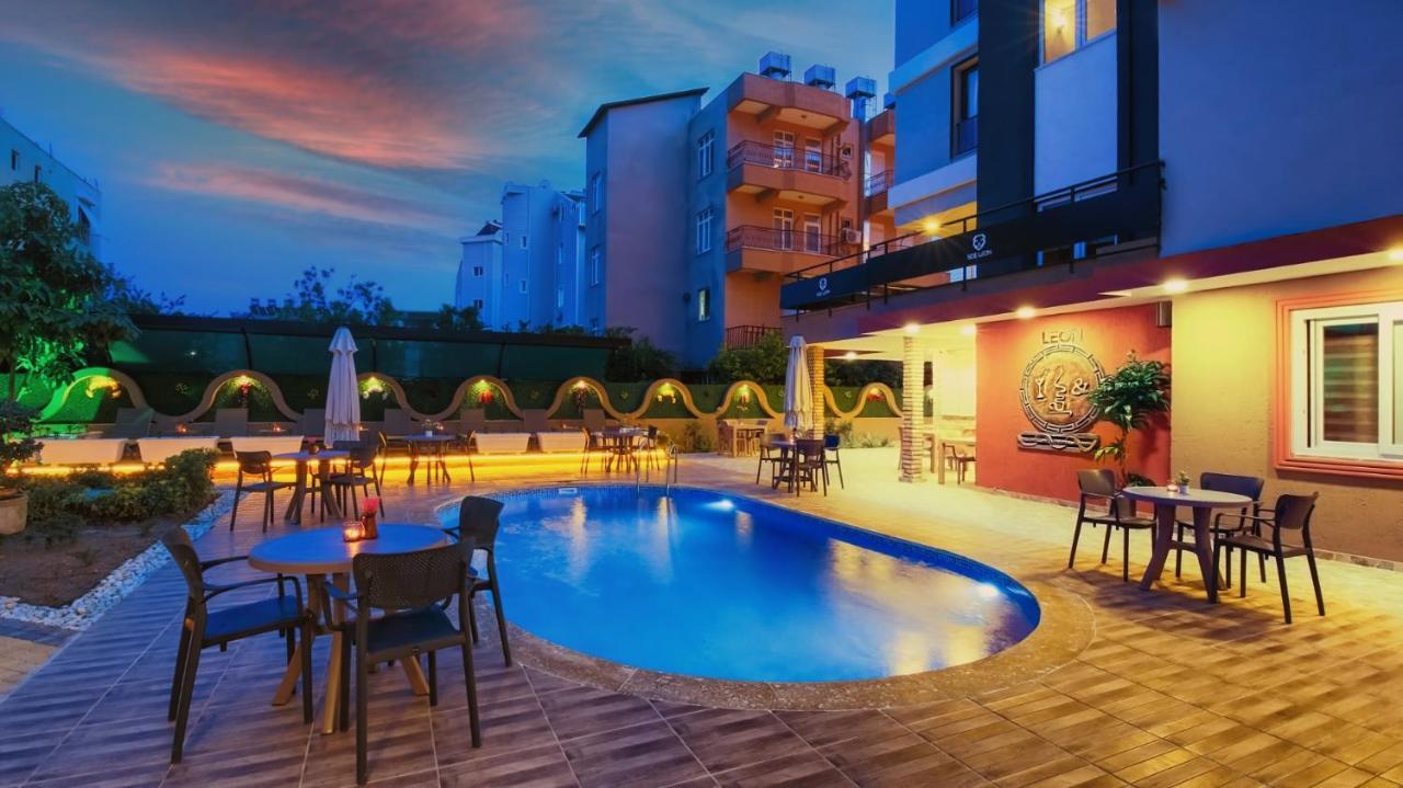Side Leon Otel Exterior photo